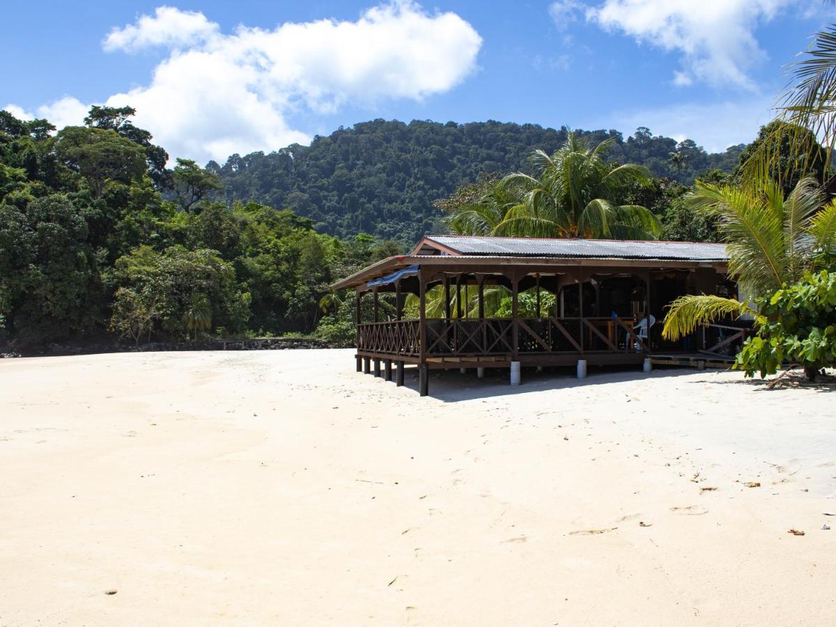 Hotel Bushman Tioman Kampong Juara Exterior foto