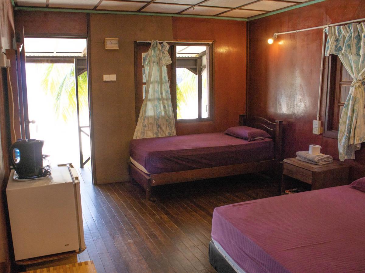 Hotel Bushman Tioman Kampong Juara Exterior foto